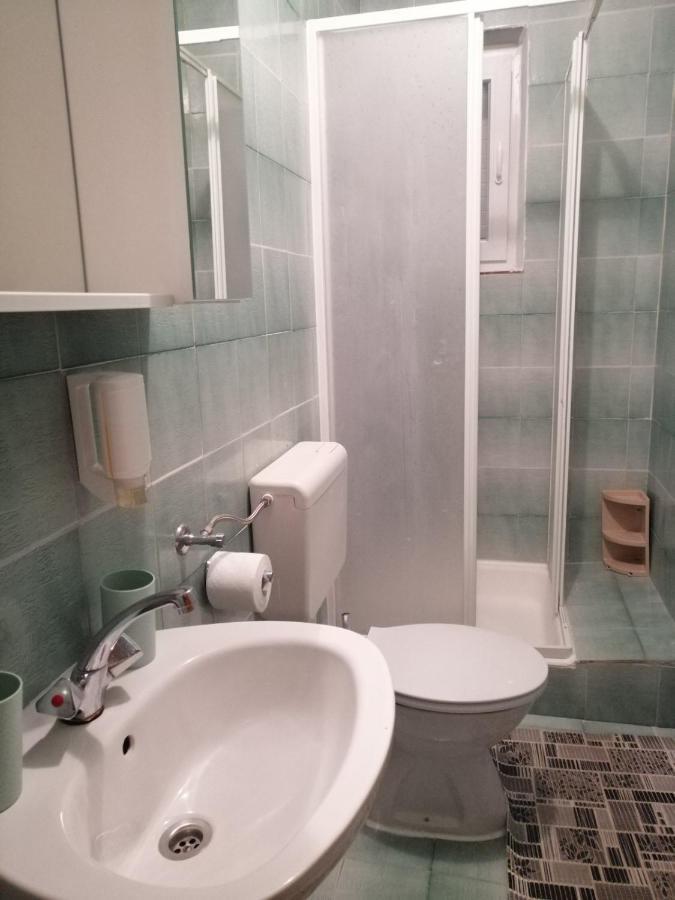 Smjestajni Objekt Padovan Banjol Exteriör bild