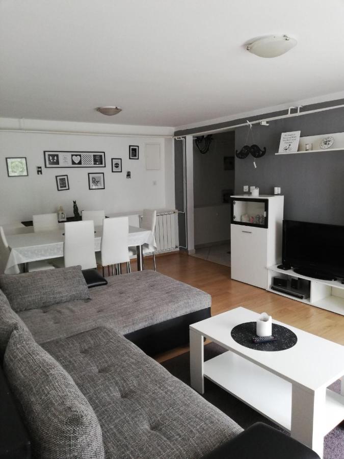 Smjestajni Objekt Padovan Banjol Exteriör bild